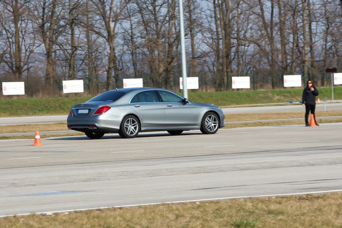 MERCEDES-BENZ