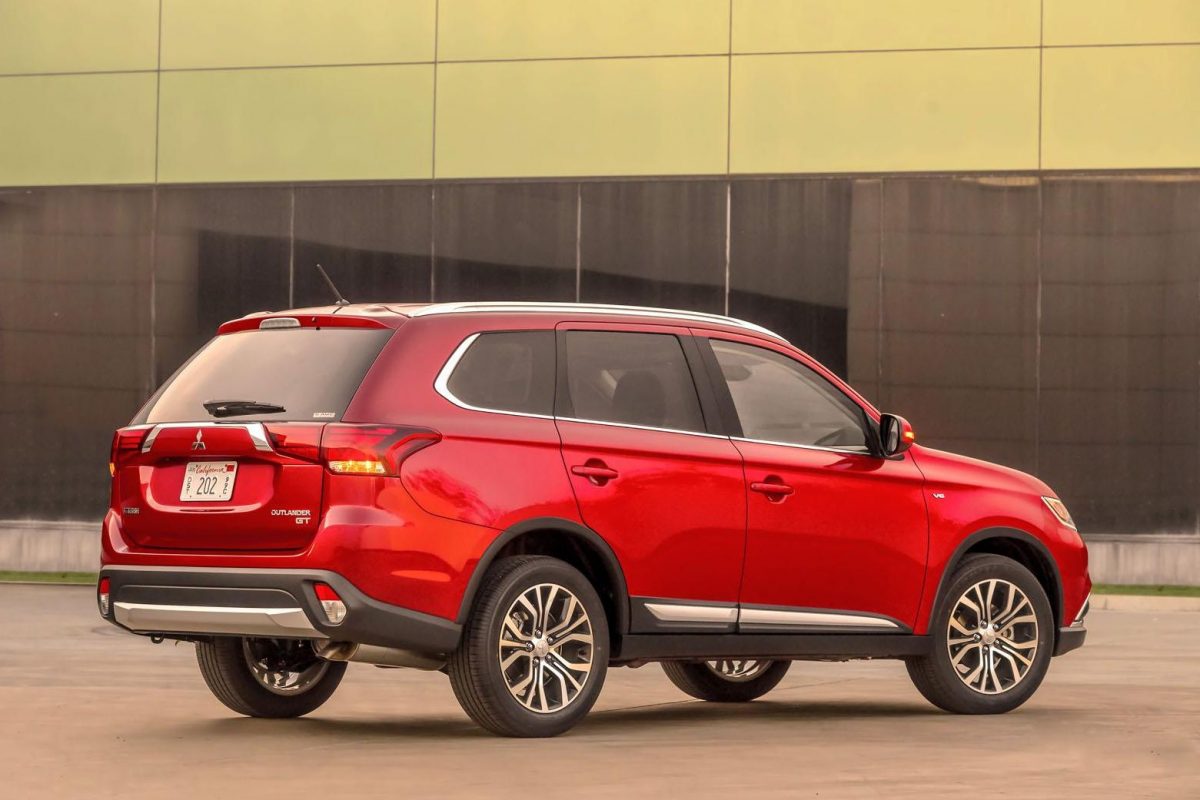 MITSUBISHI OUTLANDER