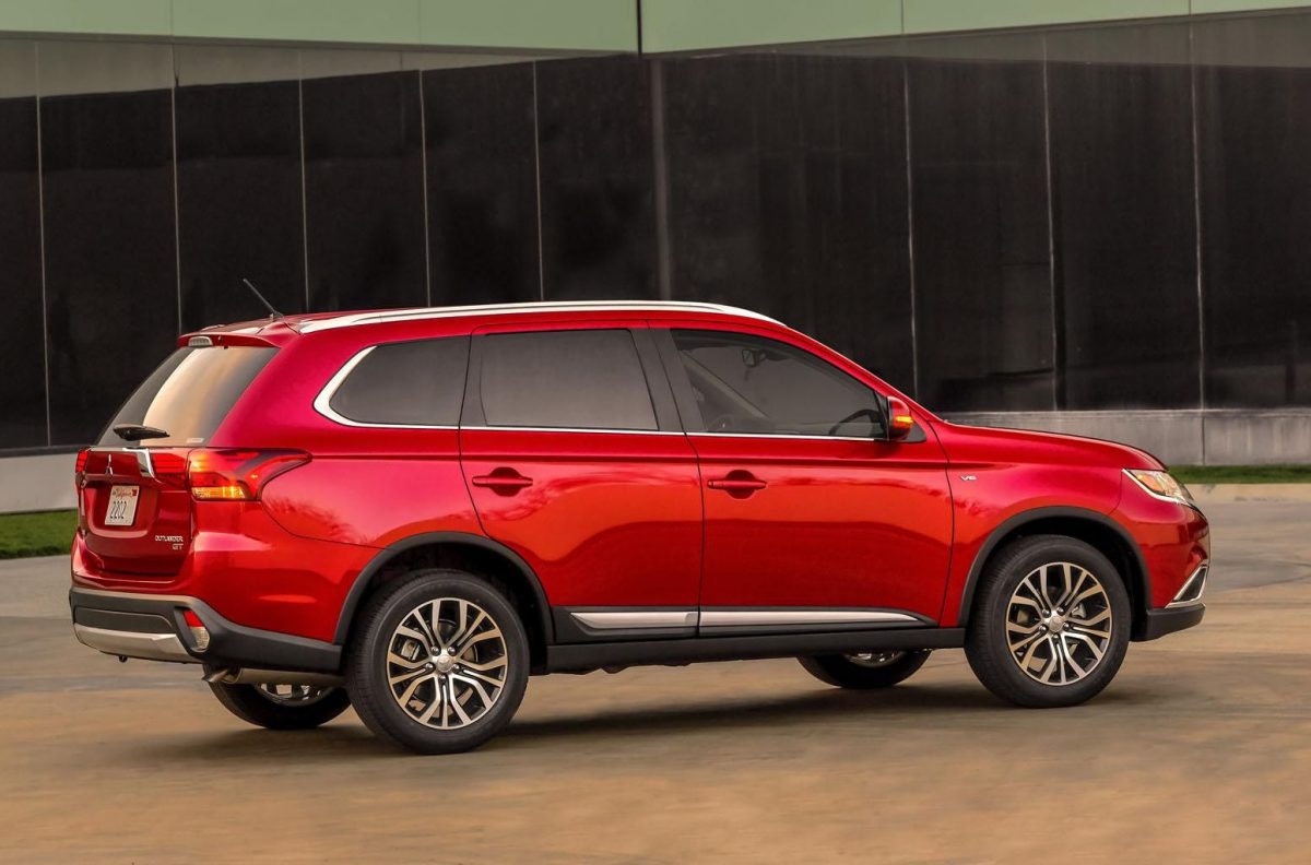MITSUBISHI OUTLANDER