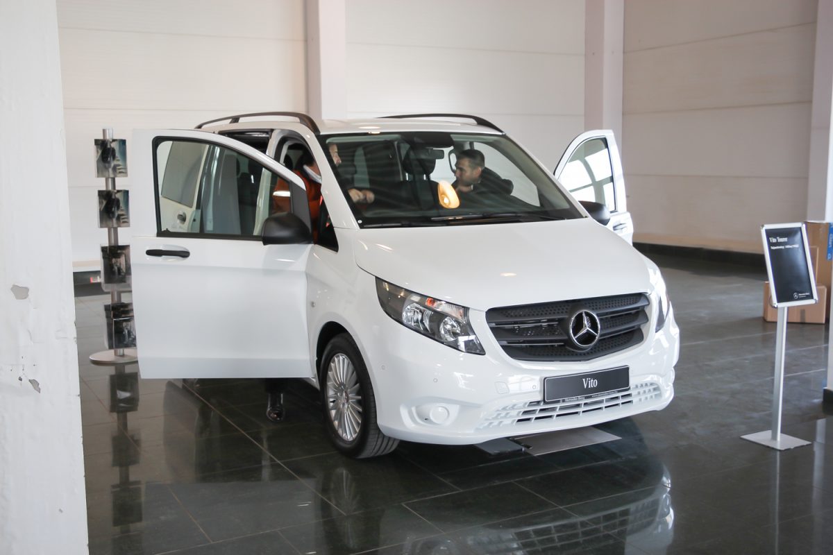 MERCEDES-BENZ