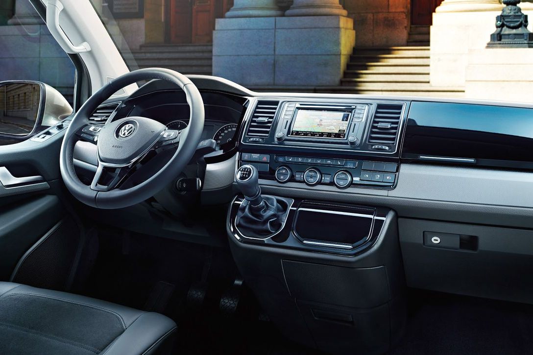 VOLKSWAGEN TRANSPORTER