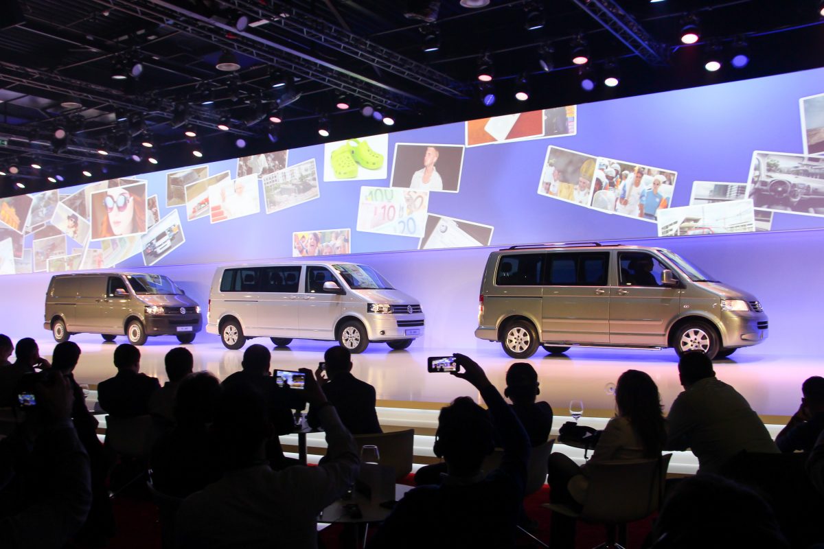 VOLKSWAGEN TRANSPORTER