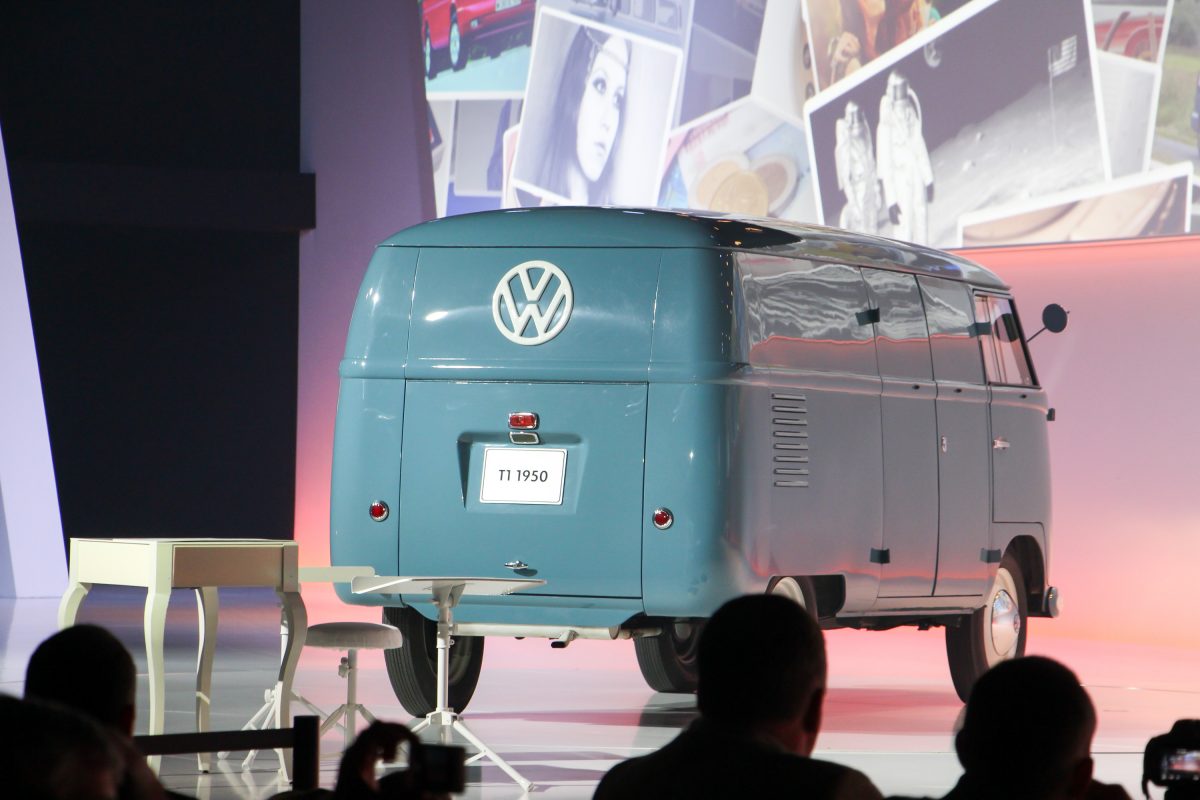 VOLKSWAGEN TRANSPORTER