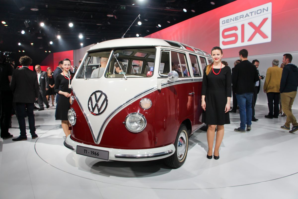 VOLKSWAGEN TRANSPORTER