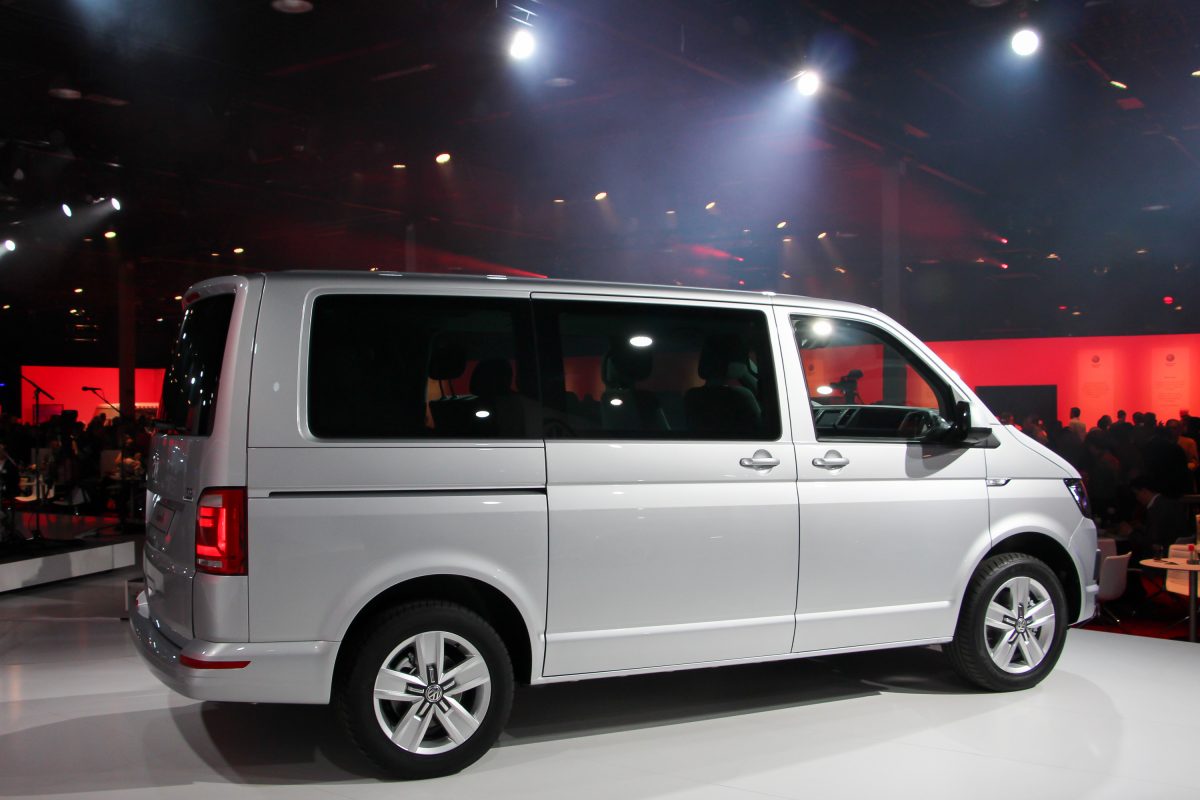 VOLKSWAGEN TRANSPORTER