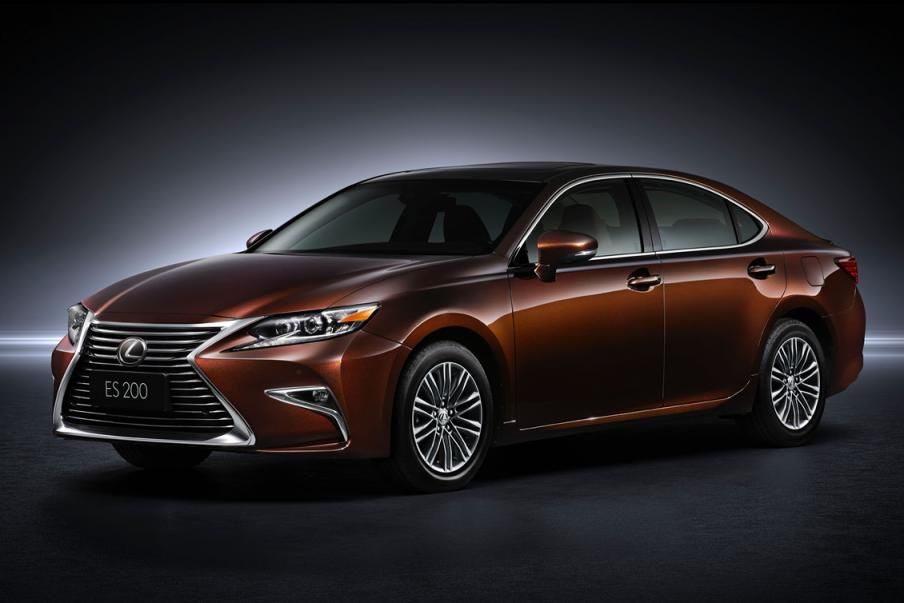 LEXUS