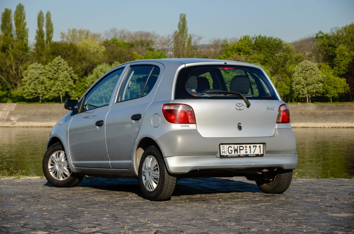 TOYOTA YARIS