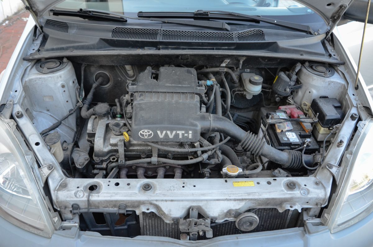 TOYOTA YARIS
