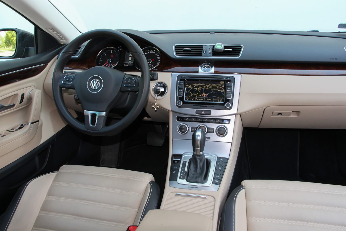 VOLKSWAGEN CC