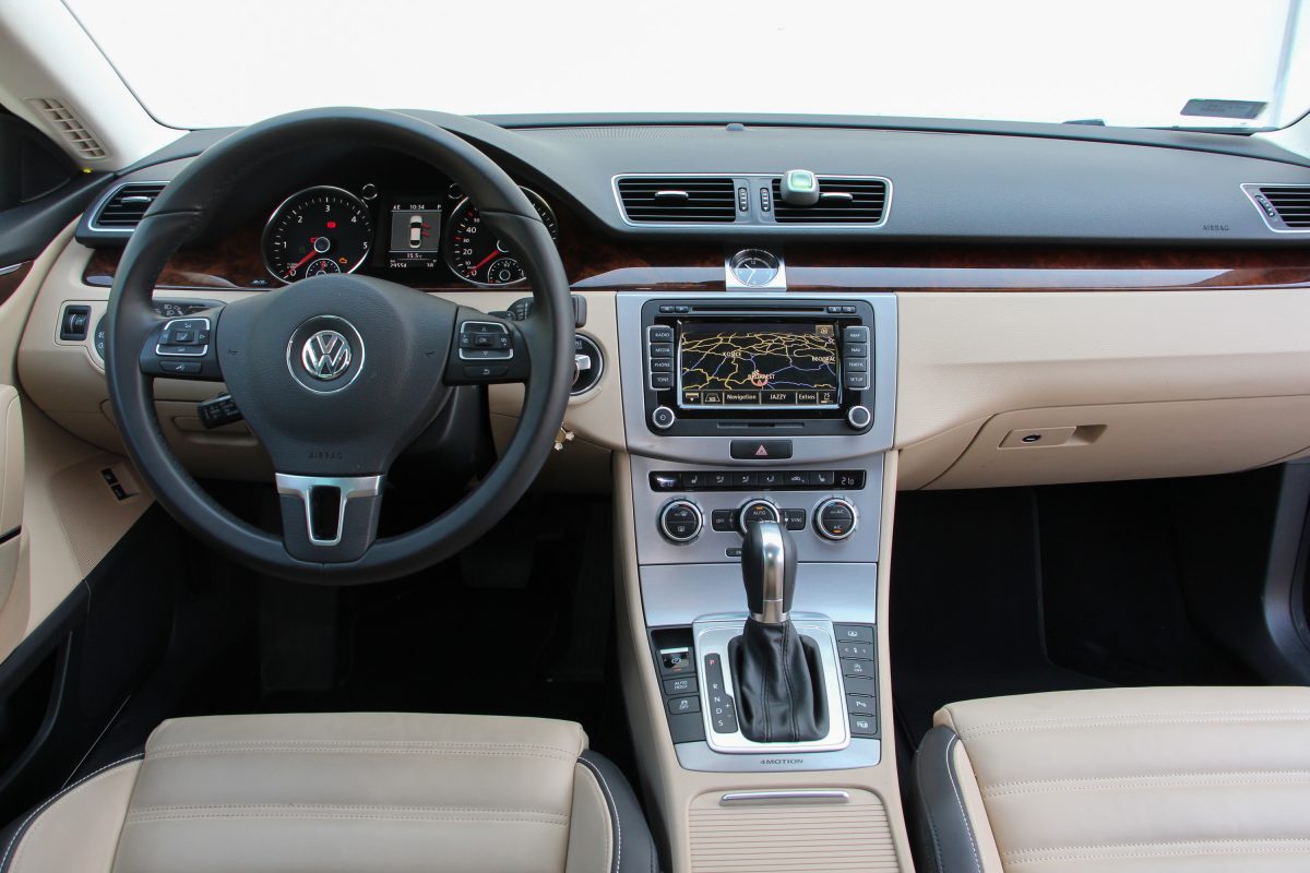 VOLKSWAGEN CC
