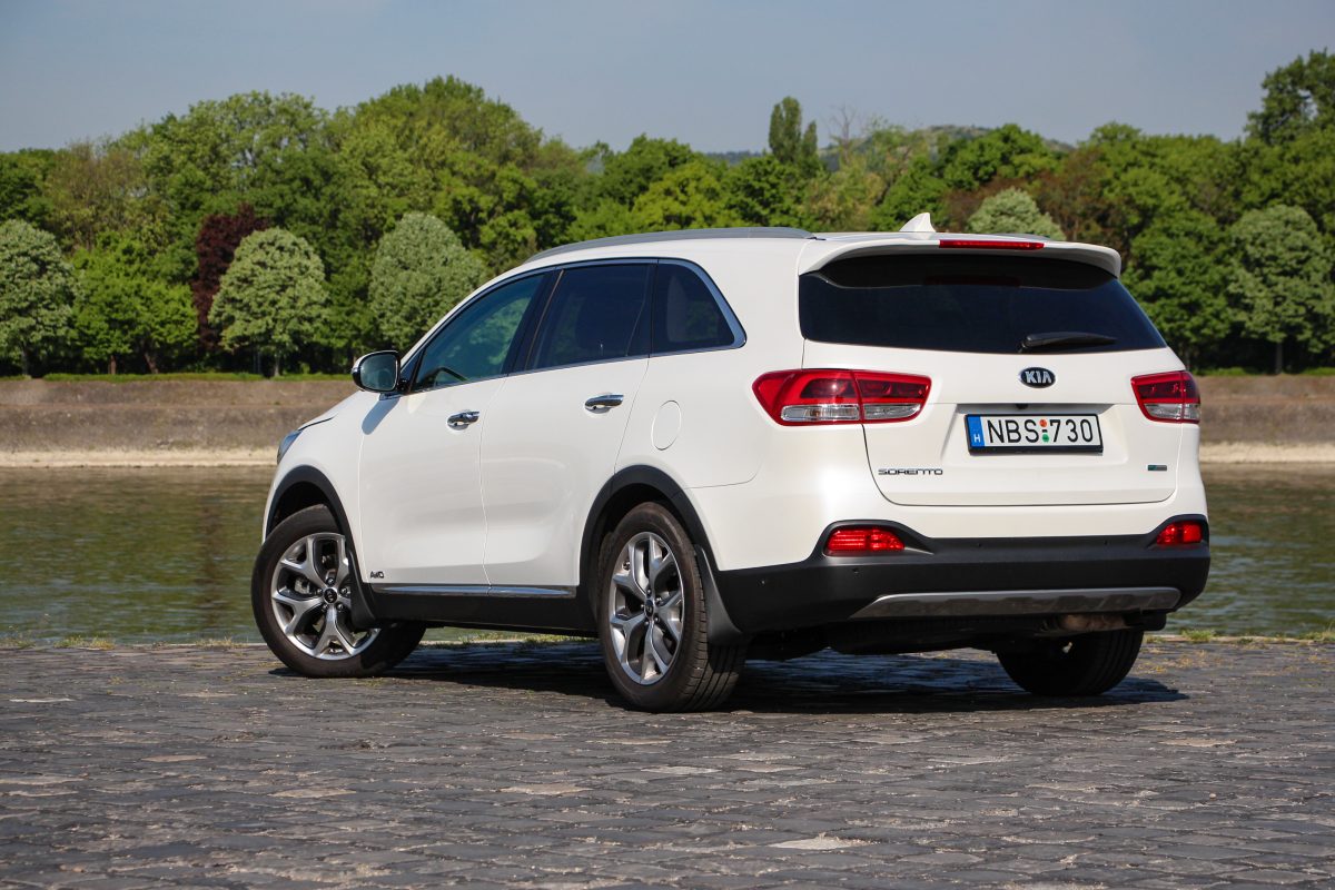 KIA SORENTO