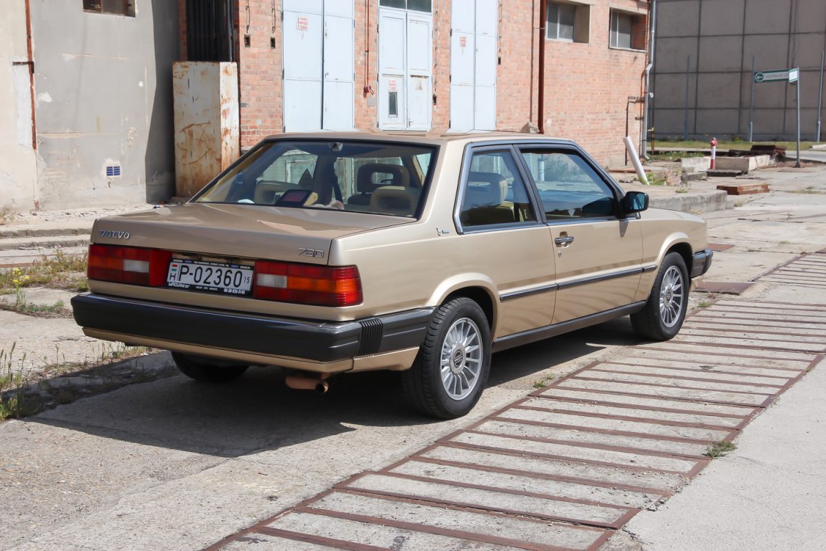 VOLVO
