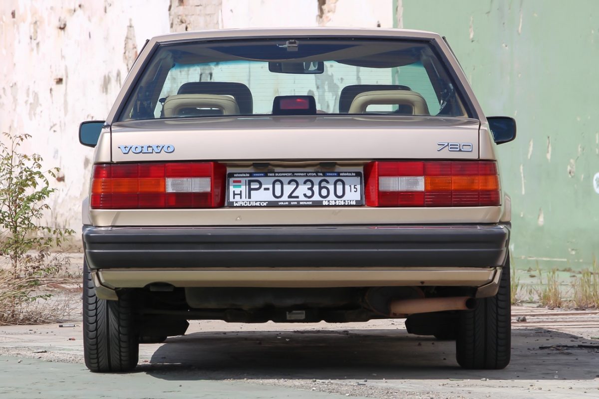 VOLVO