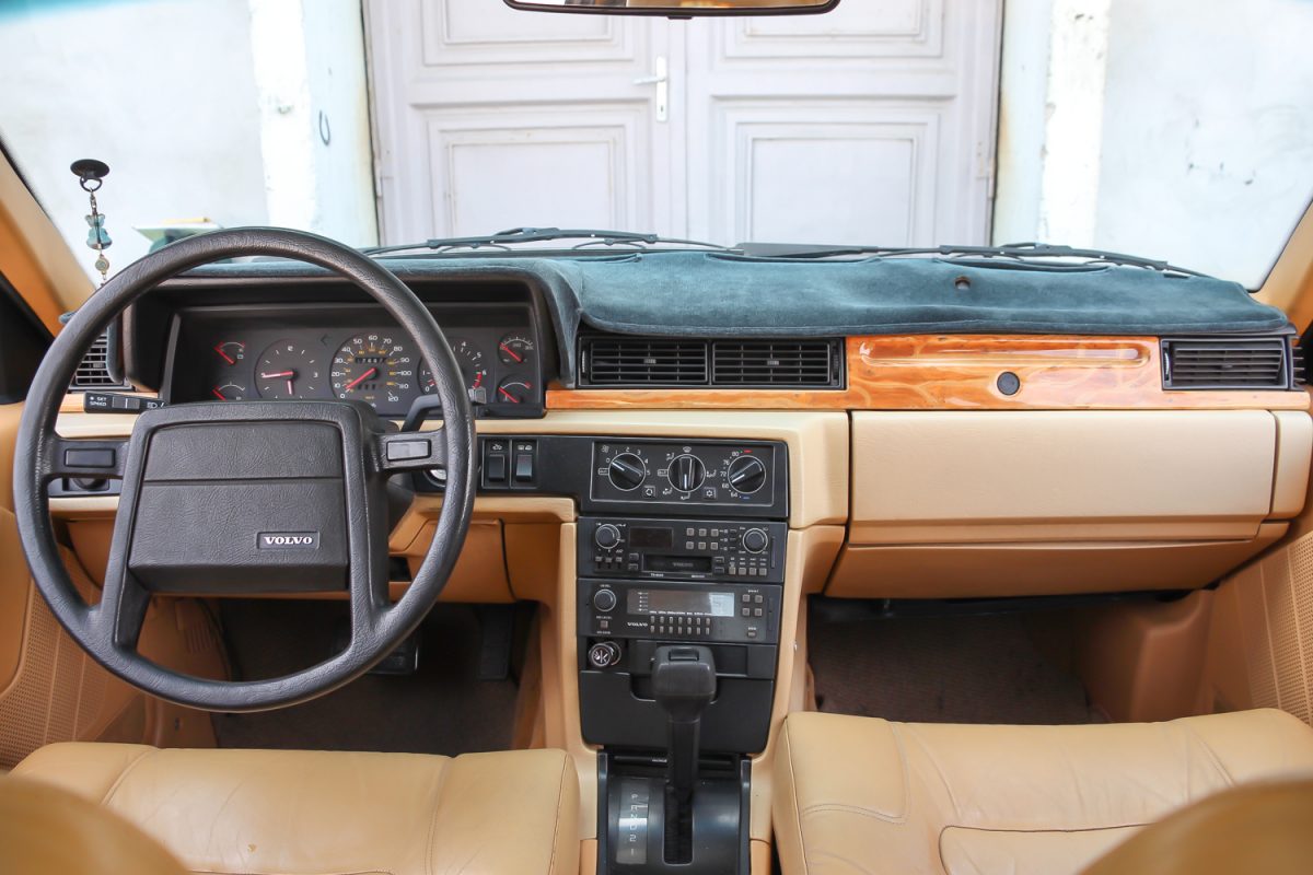 VOLVO