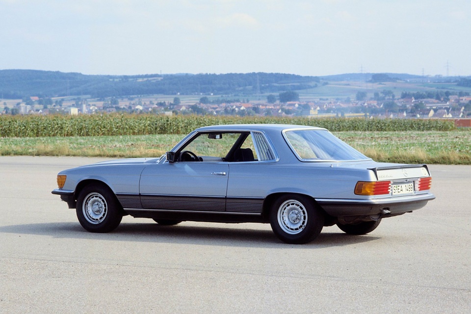 MERCEDES-BENZ