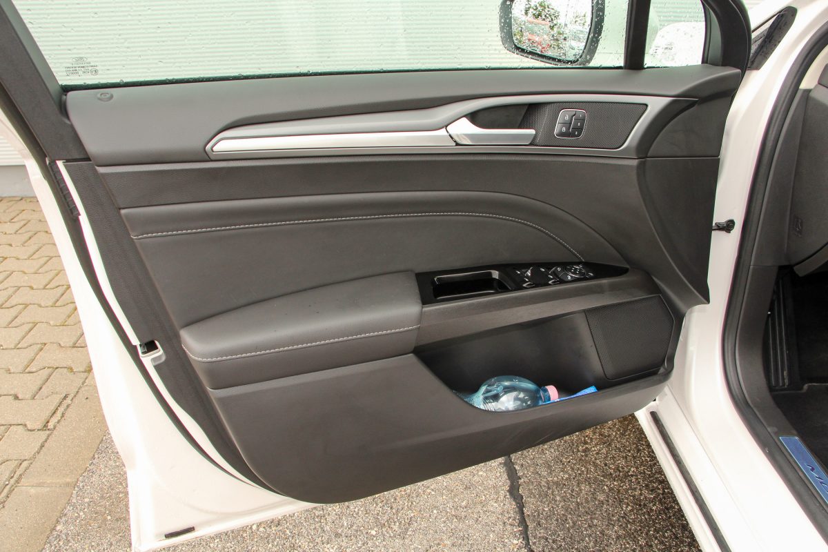 FORD MONDEO