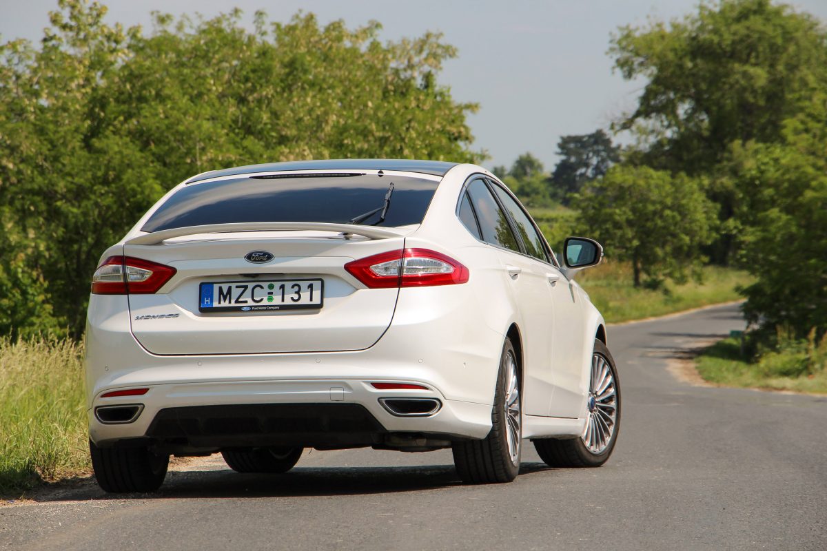 FORD MONDEO