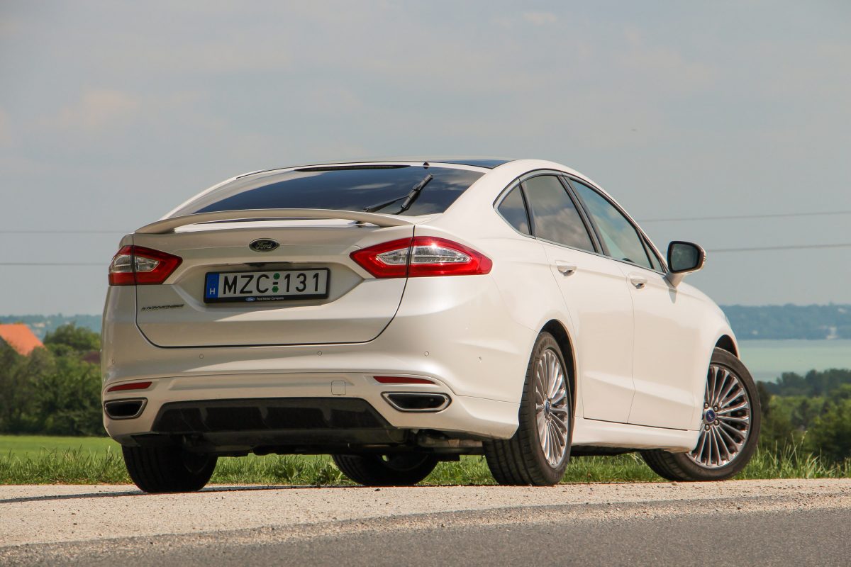FORD MONDEO