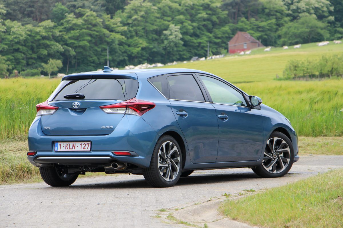 TOYOTA AURIS