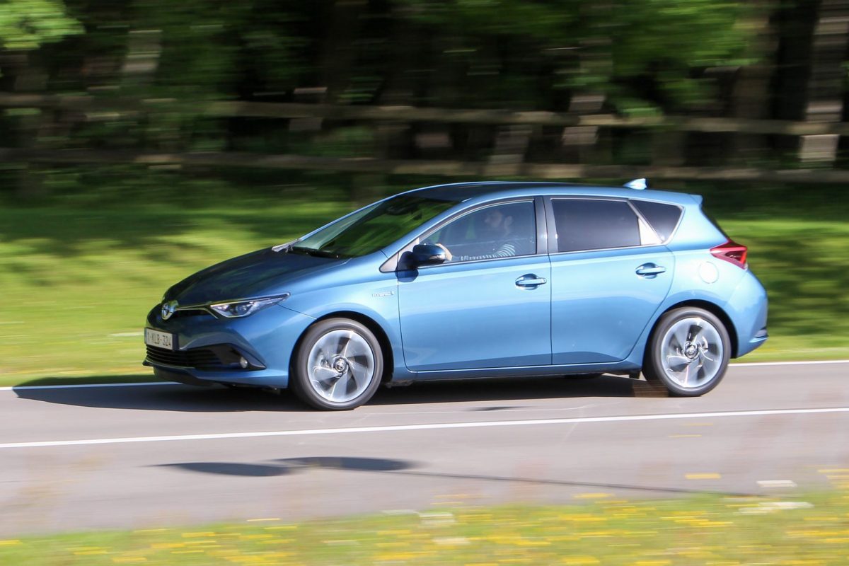 TOYOTA AURIS