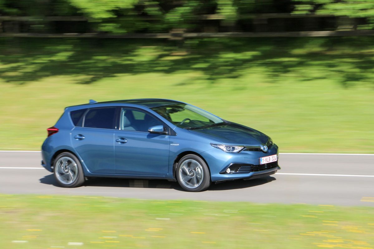 TOYOTA AURIS