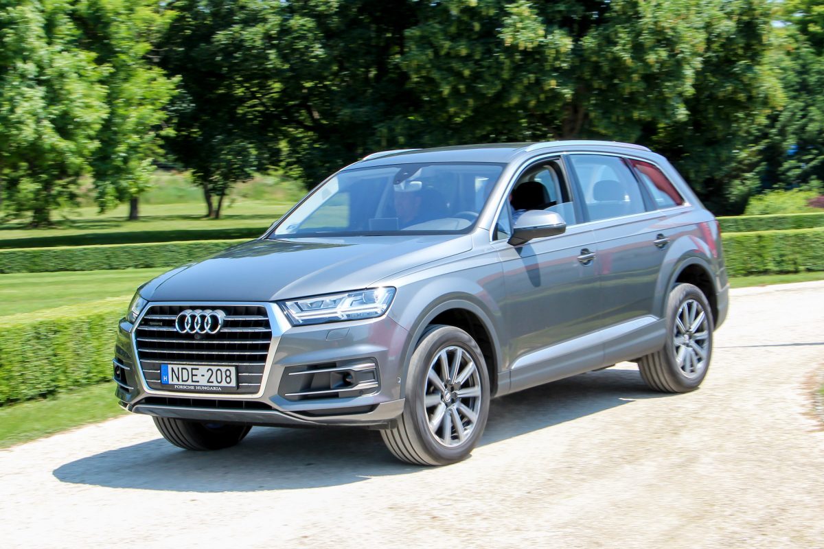 AUDI Q7