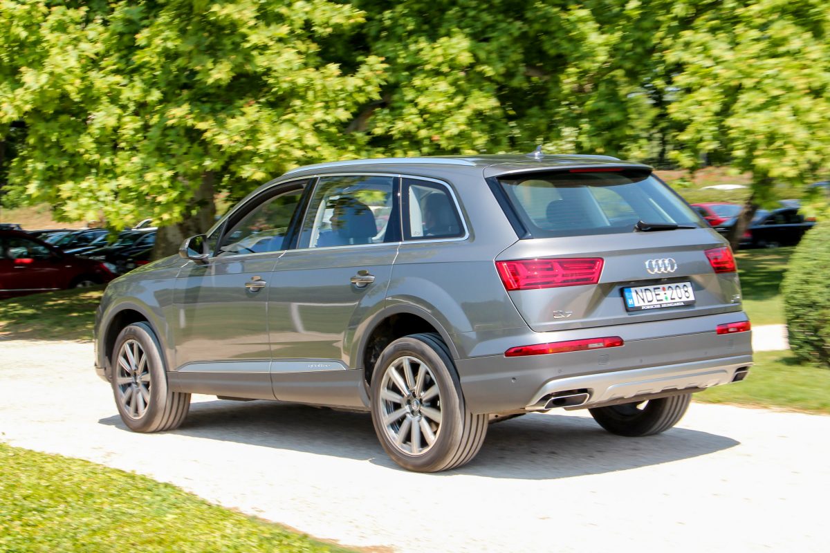 AUDI Q7