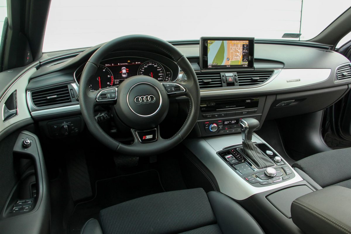 AUDI A6