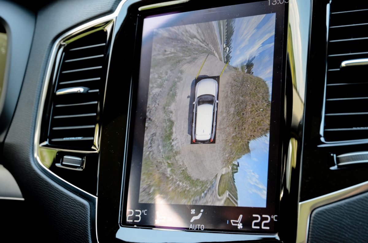 VOLVO XC90