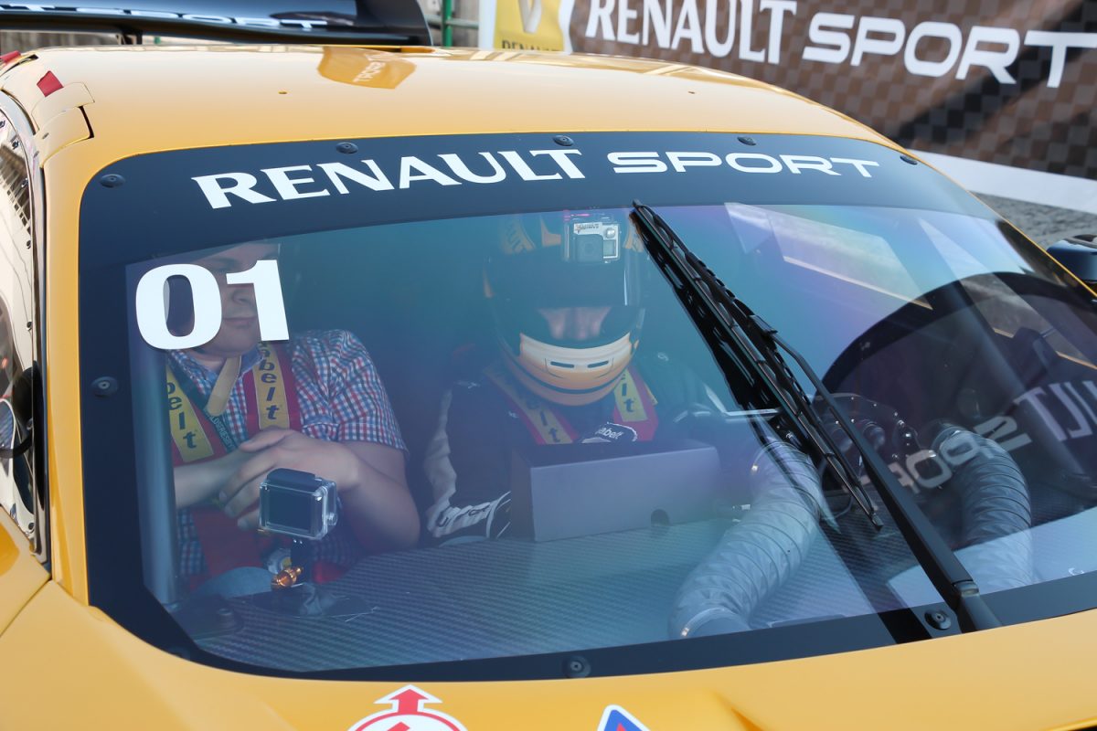 RENAULT
