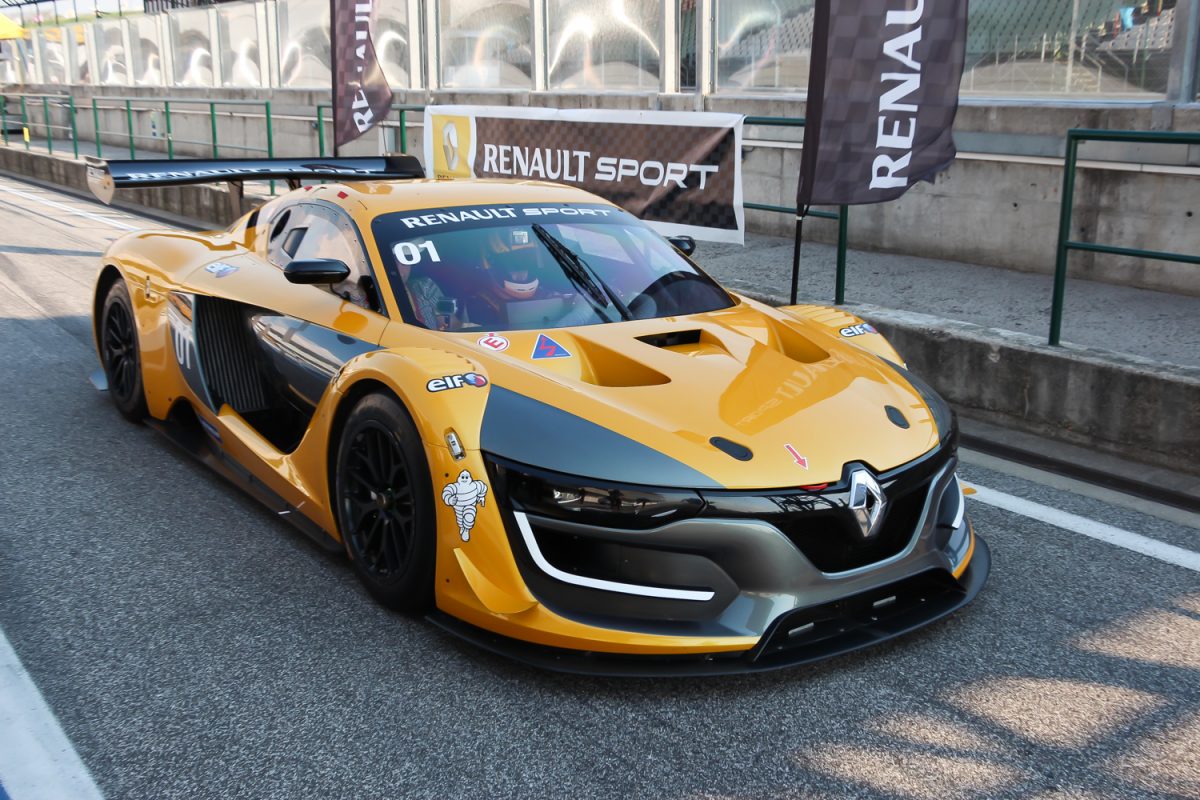 RENAULT