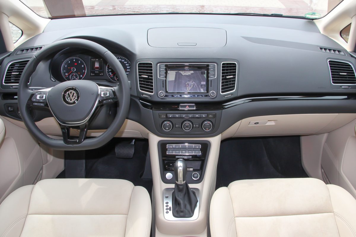 VOLKSWAGEN