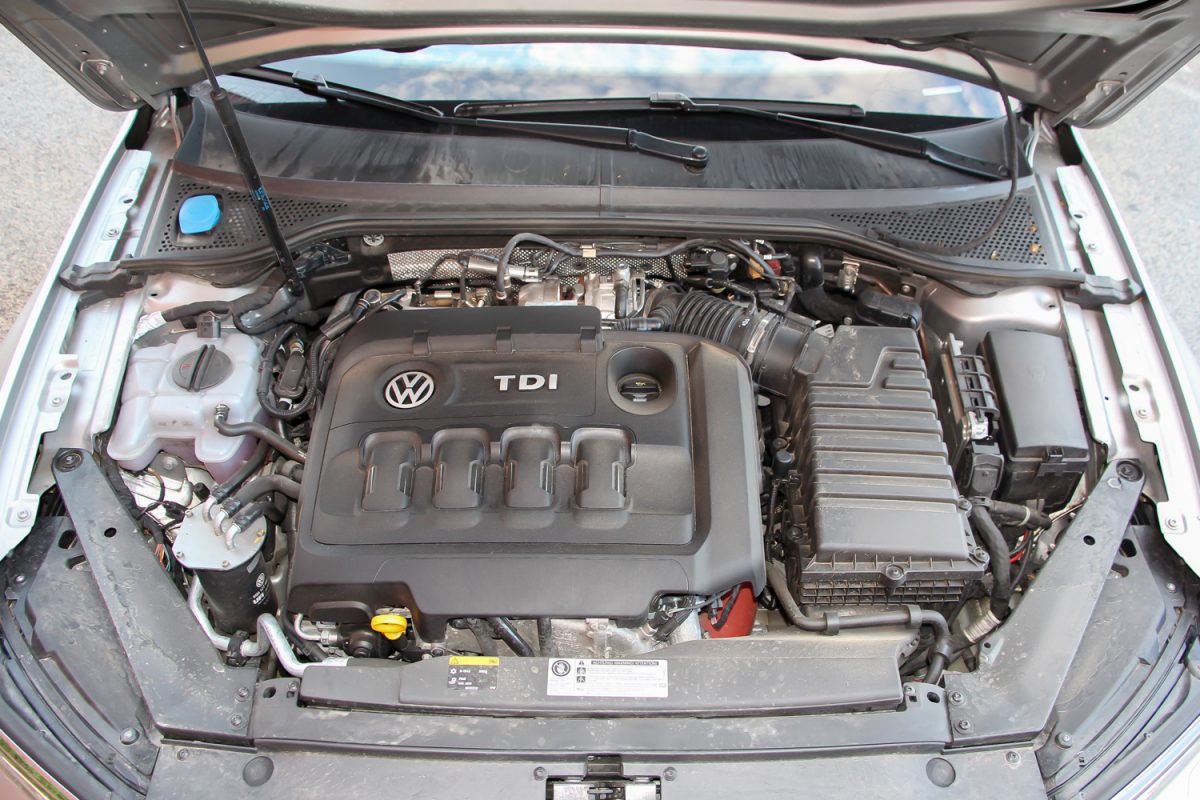 VOLKSWAGEN PASSAT