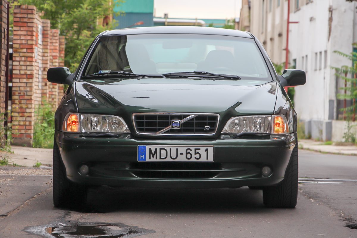 VOLVO