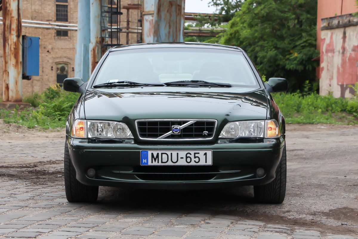 VOLVO