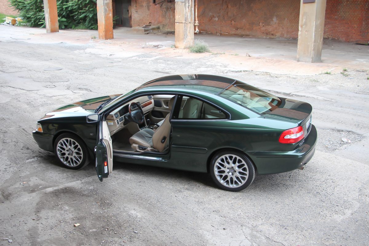 VOLVO