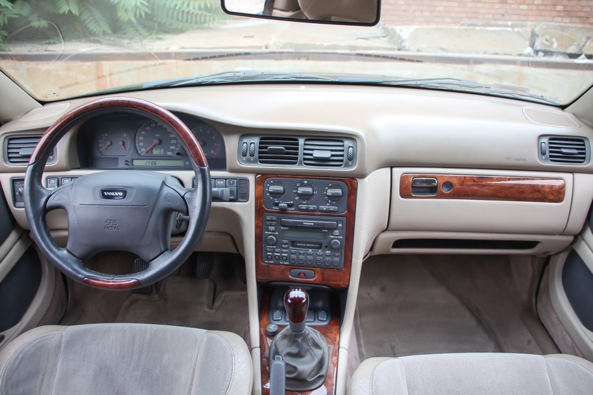 VOLVO
