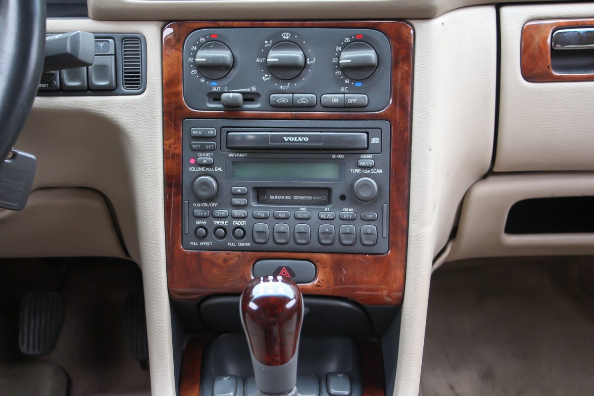 VOLVO