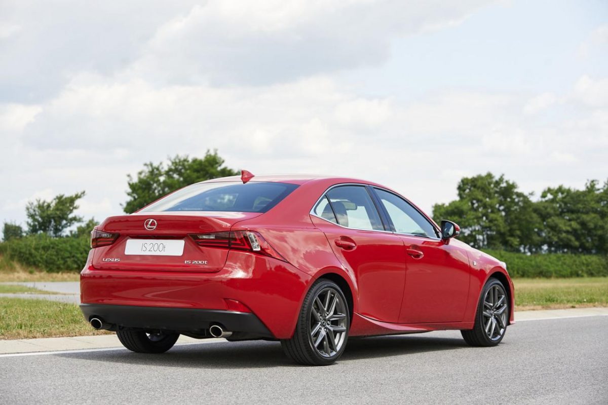 LEXUS