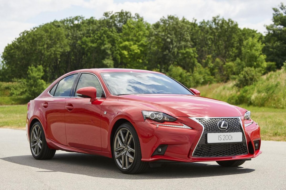 LEXUS