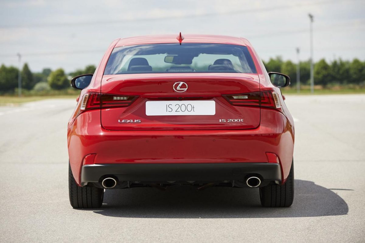 LEXUS