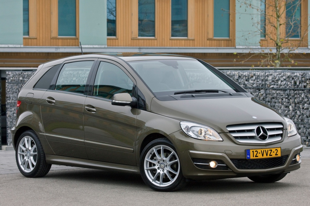 MERCEDES-BENZ