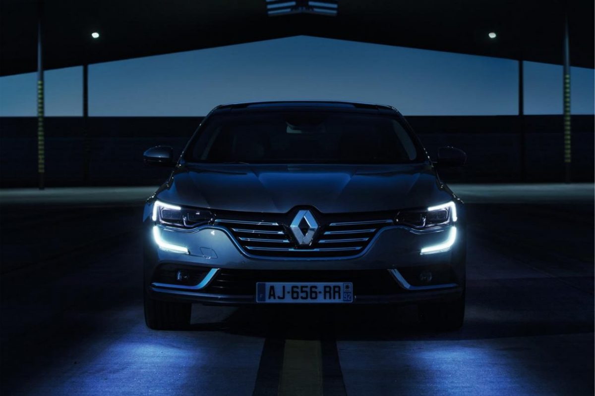 RENAULT