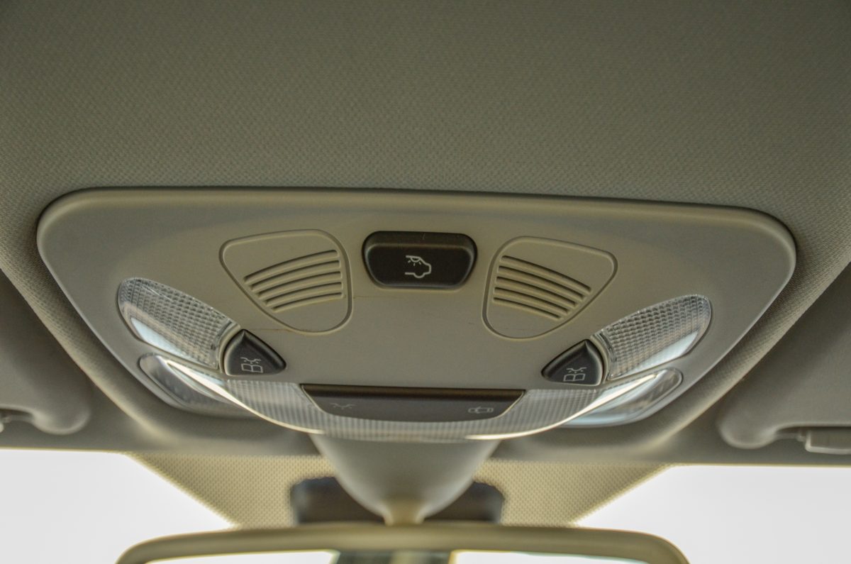 MERCEDES-BENZ C-OSZTÁLY