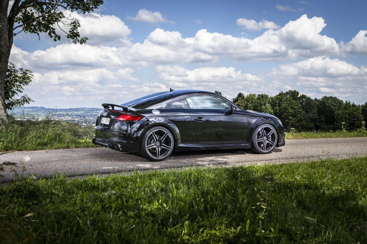 AUDI
