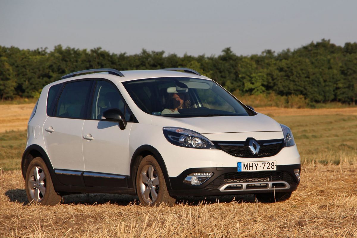 RENAULT