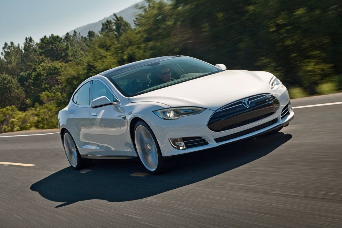 TESLA MODEL S