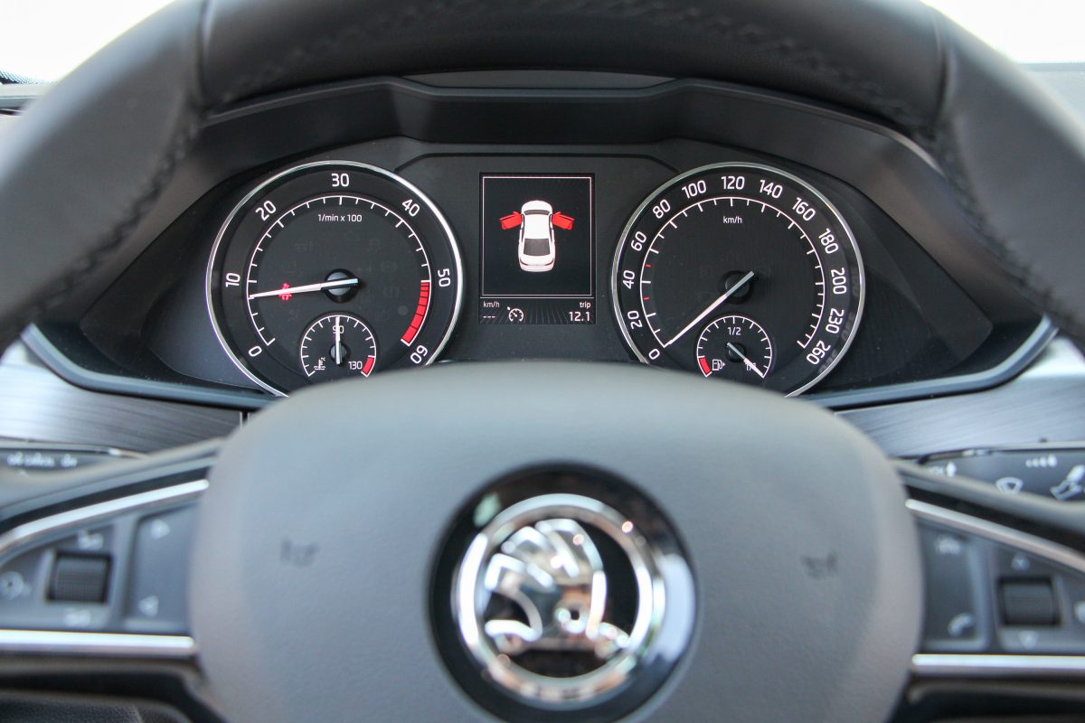 SKODA SUPERB