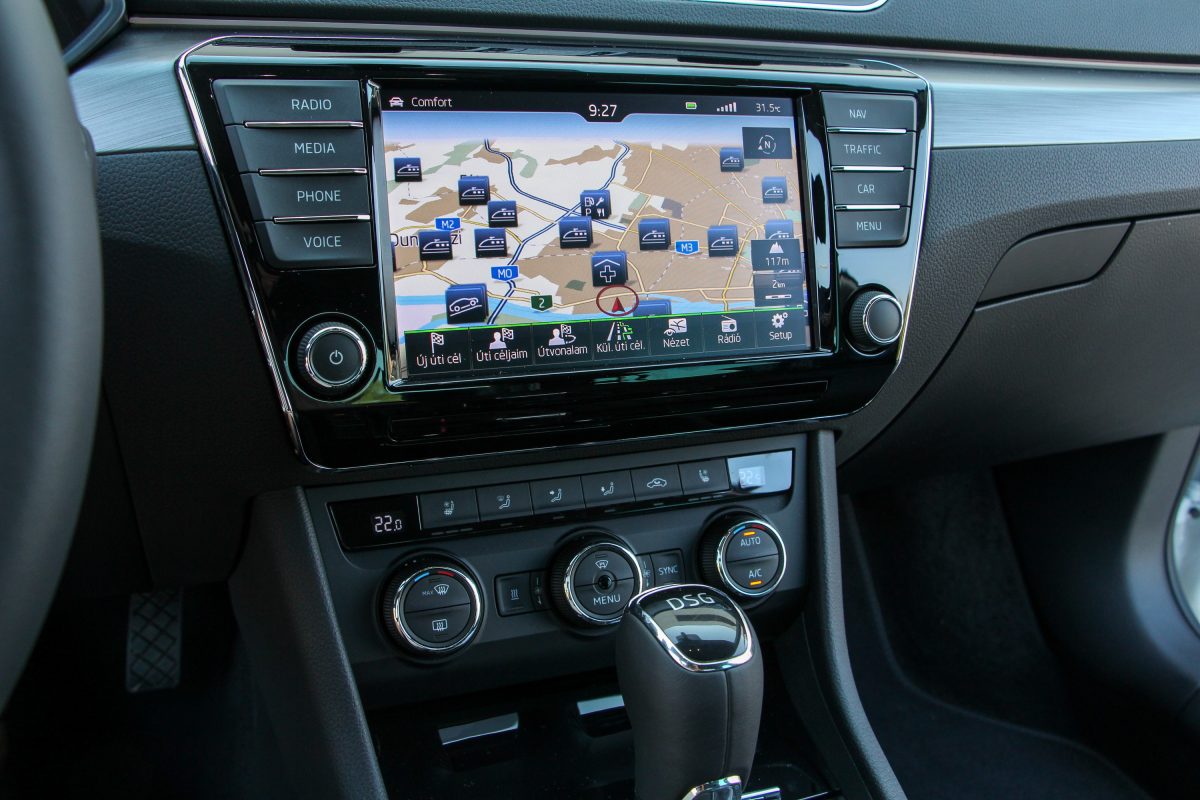 SKODA SUPERB
