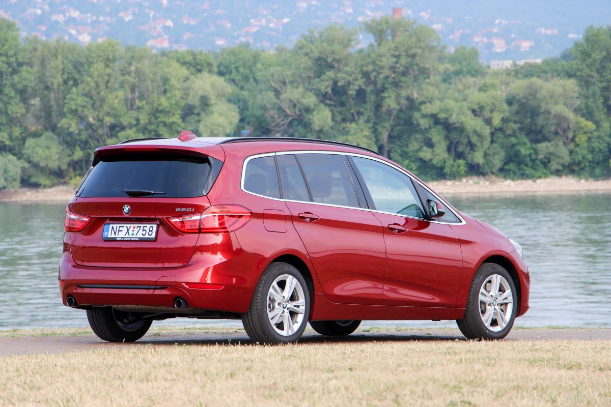 BMW 220